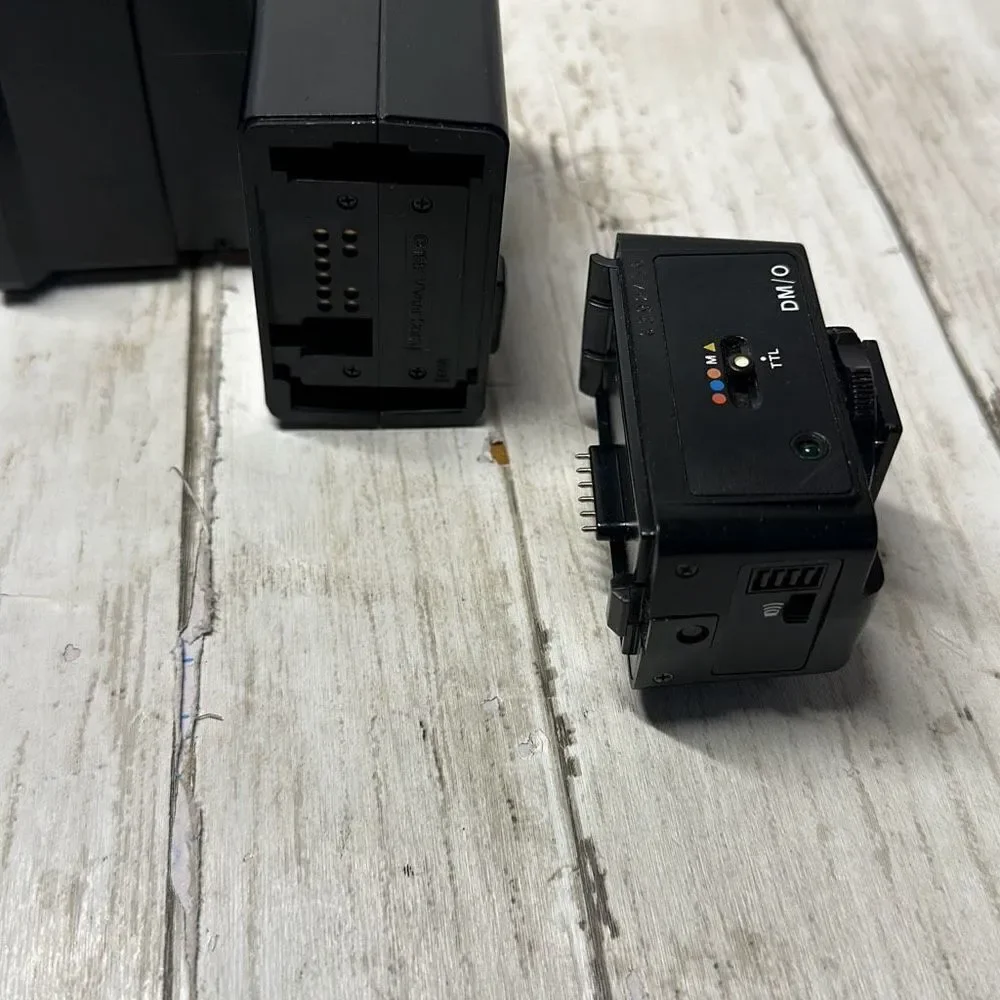 Vivitar‎ Zoom Thyristor 3500 Shoe Mount Flash DM/O WORKS